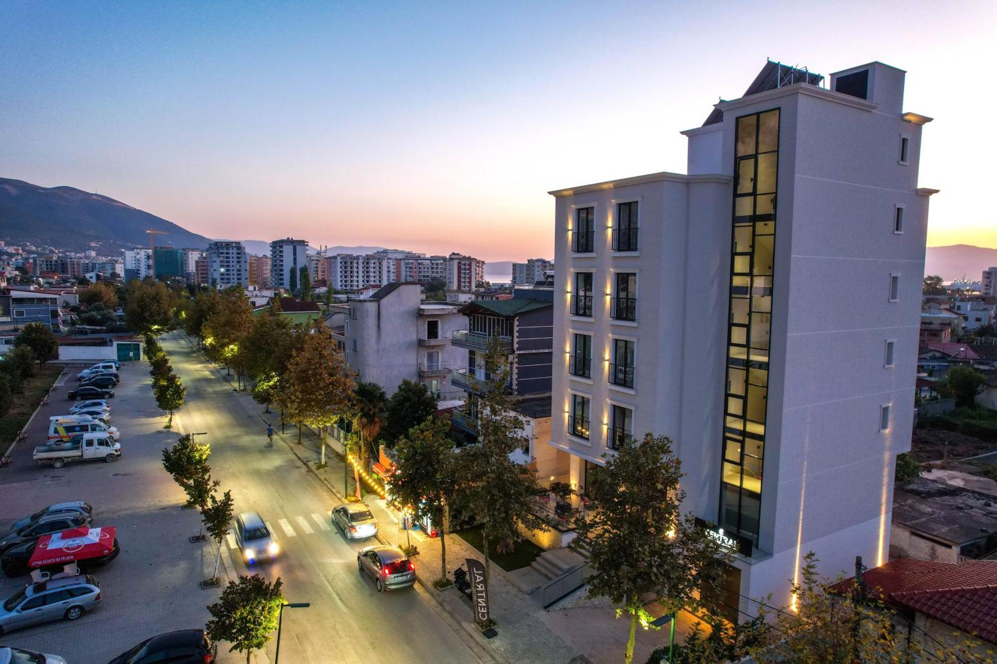Hotel Central Вльора Екстер'єр фото
